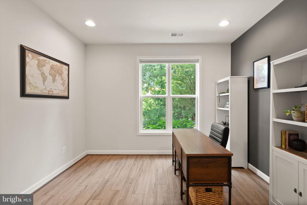 12239 SESSILE COMMONS