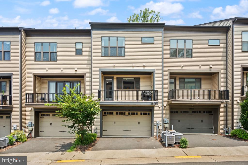 12239 SESSILE COMMONS