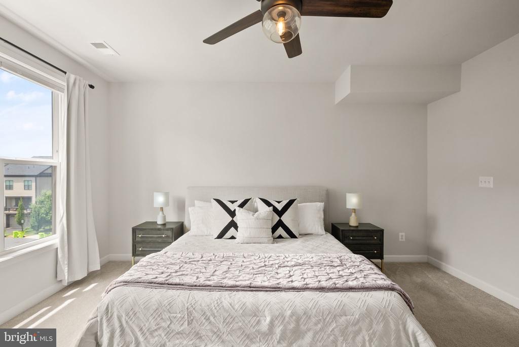 12239 SESSILE COMMONS
