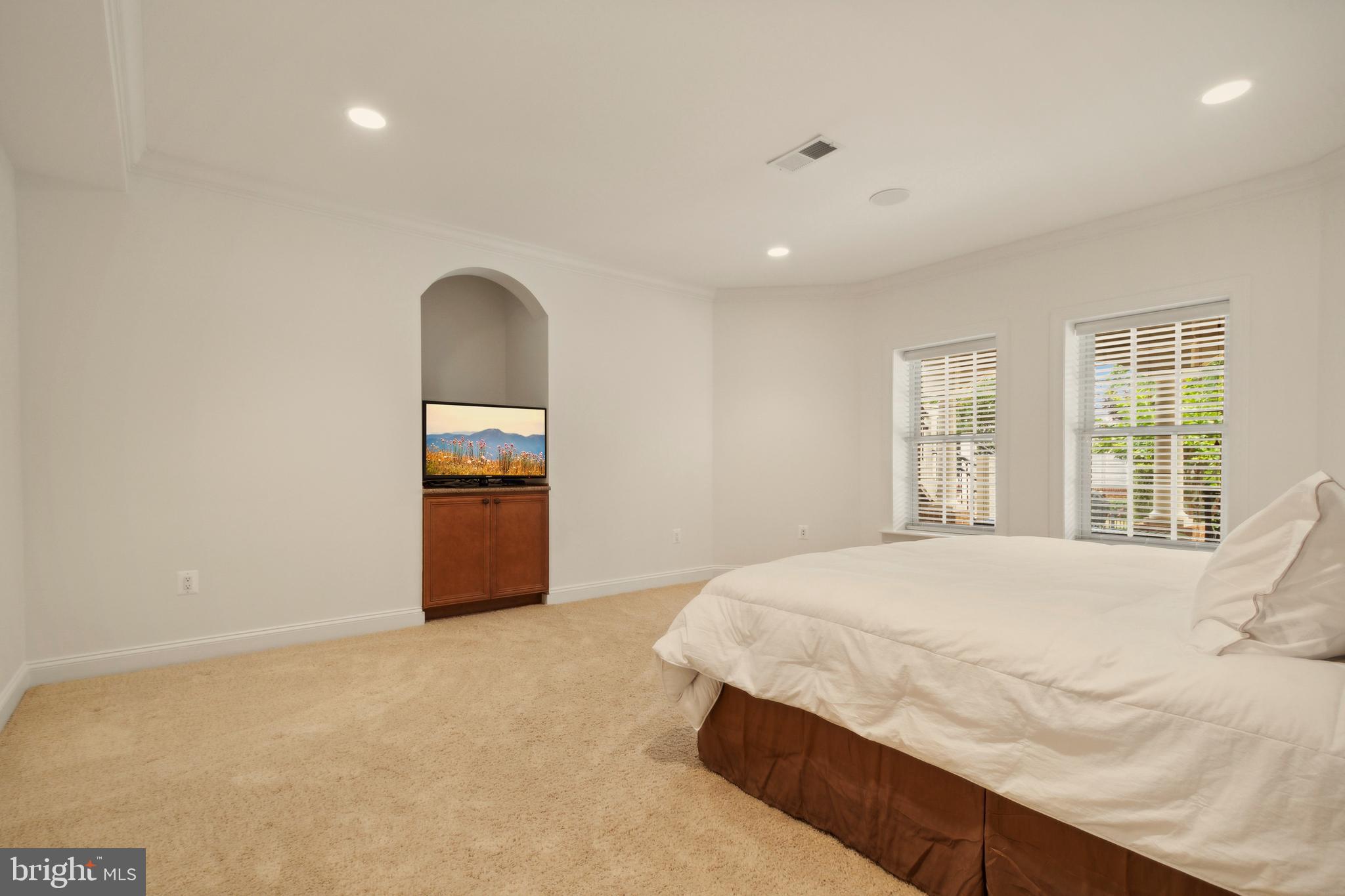 8366 Pedigrue Ct