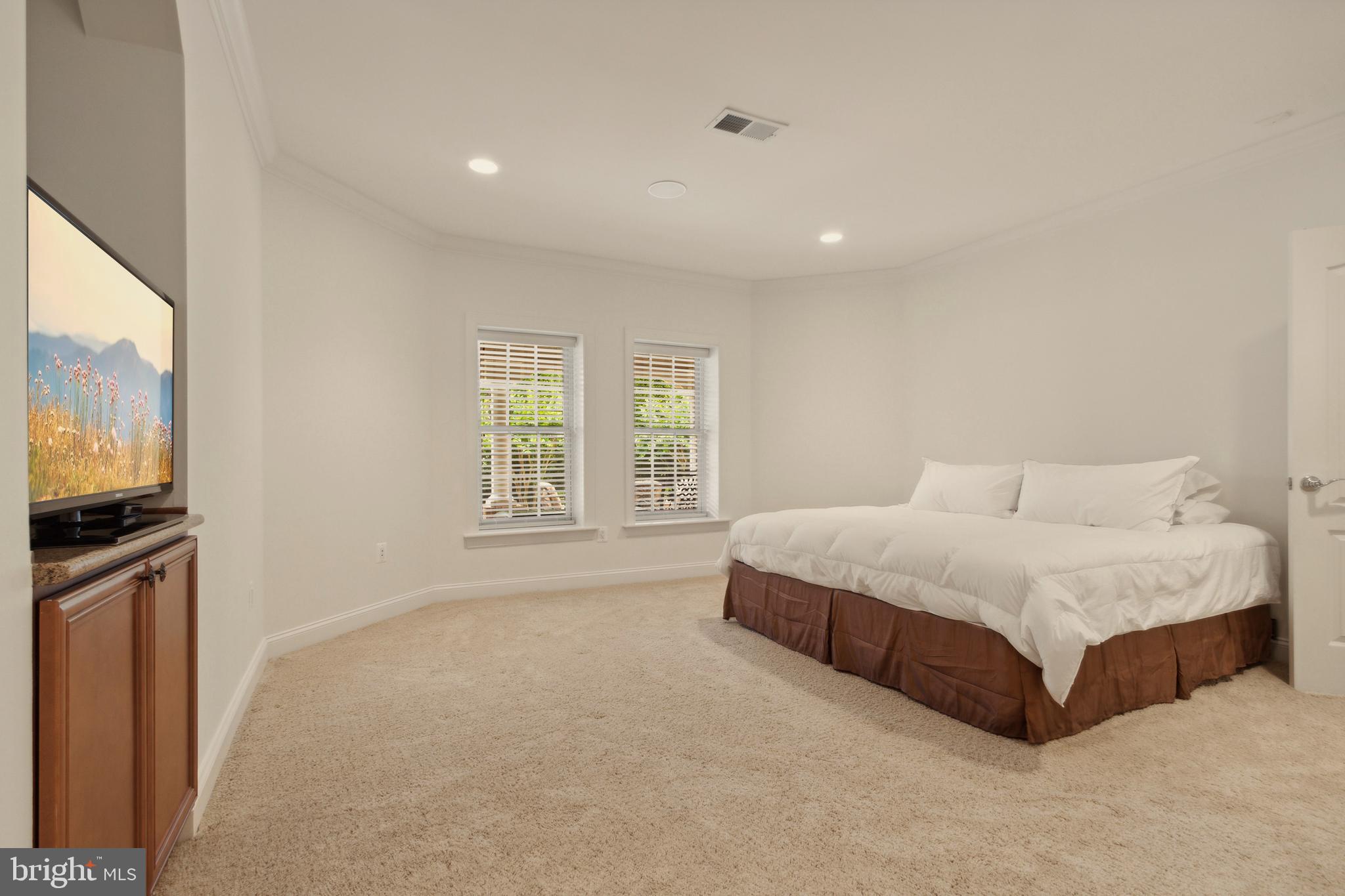 8366 Pedigrue Ct