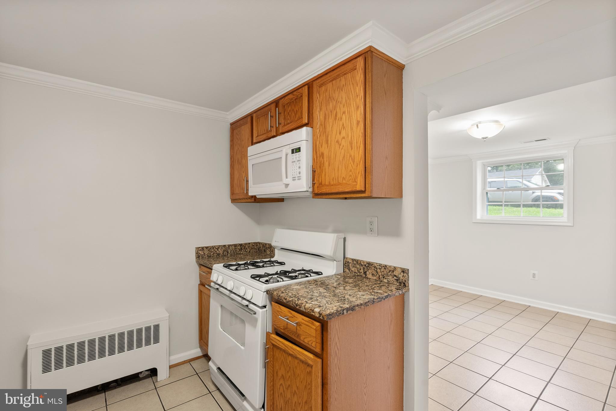 3617 Freemont Pl