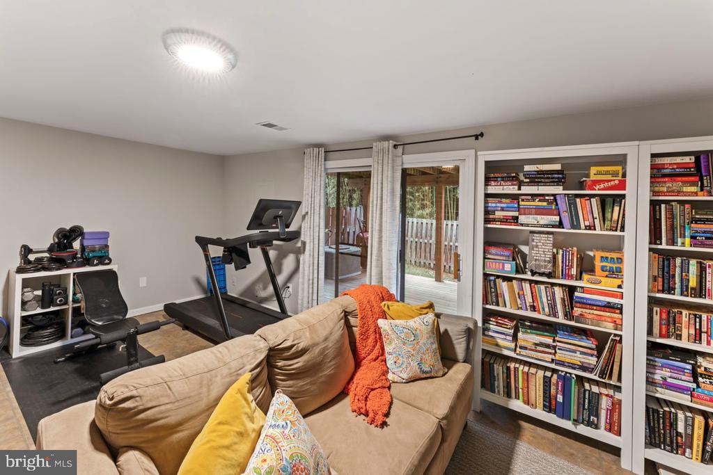 15013 Bridgeport Dr