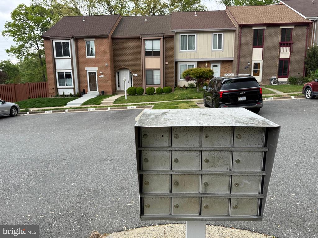 12457 ANDOVER CT