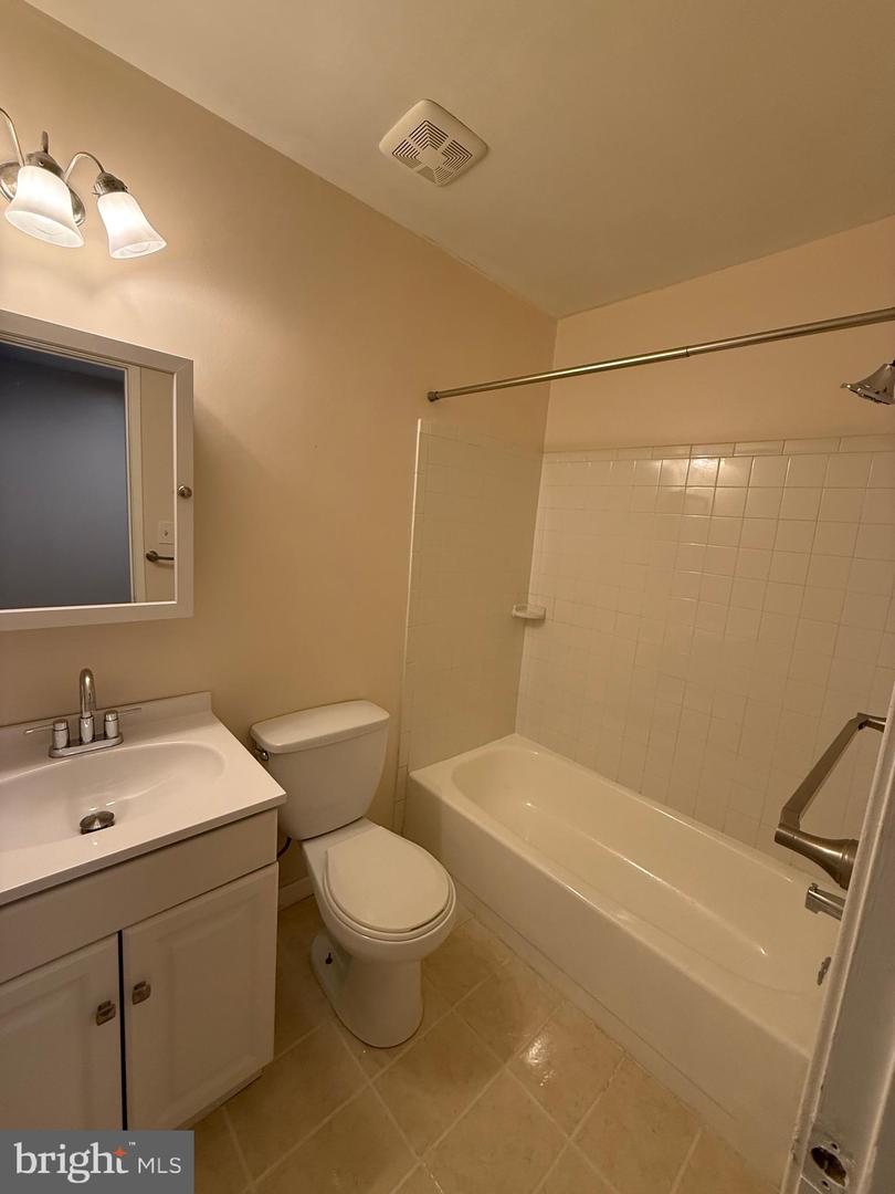 12457 ANDOVER CT