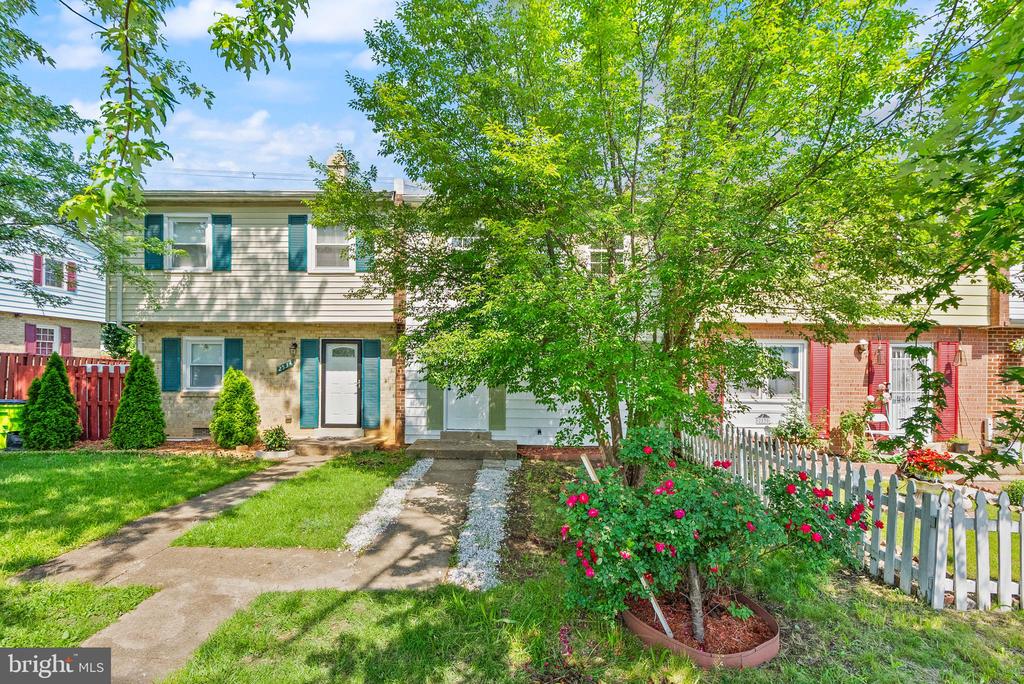 2532 Sedgewick Pl