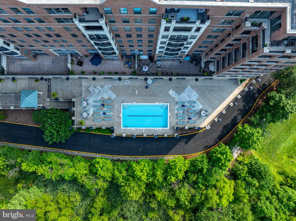 485 HARBOR SIDE STREET 414
