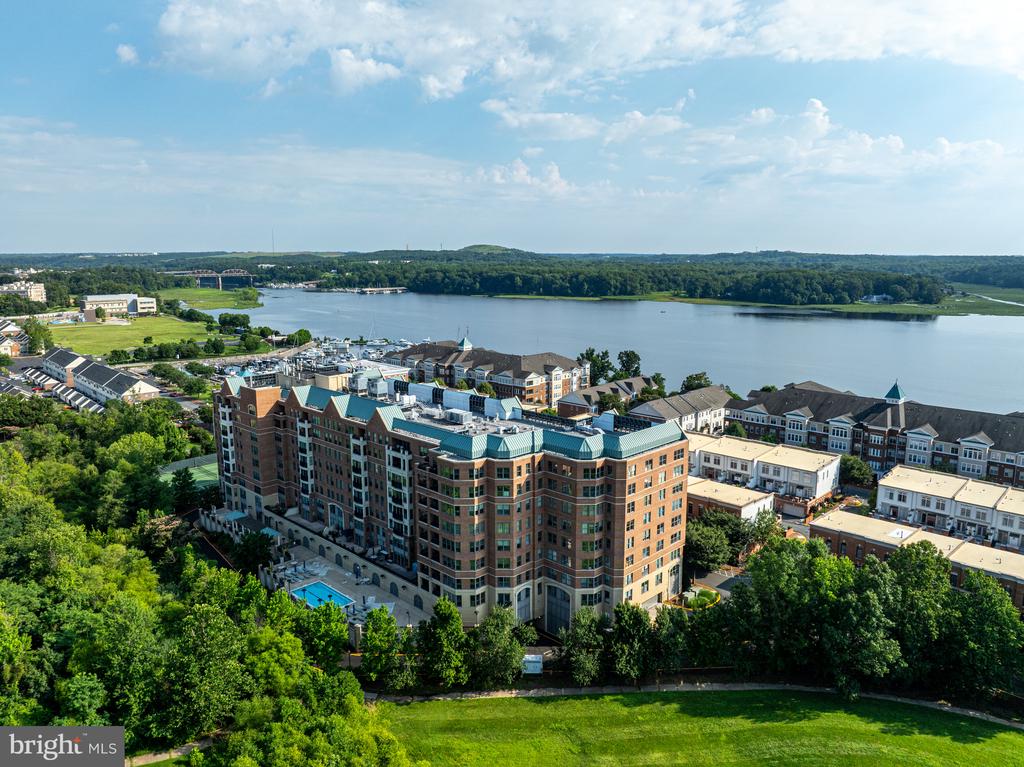 485 HARBOR SIDE STREET 414