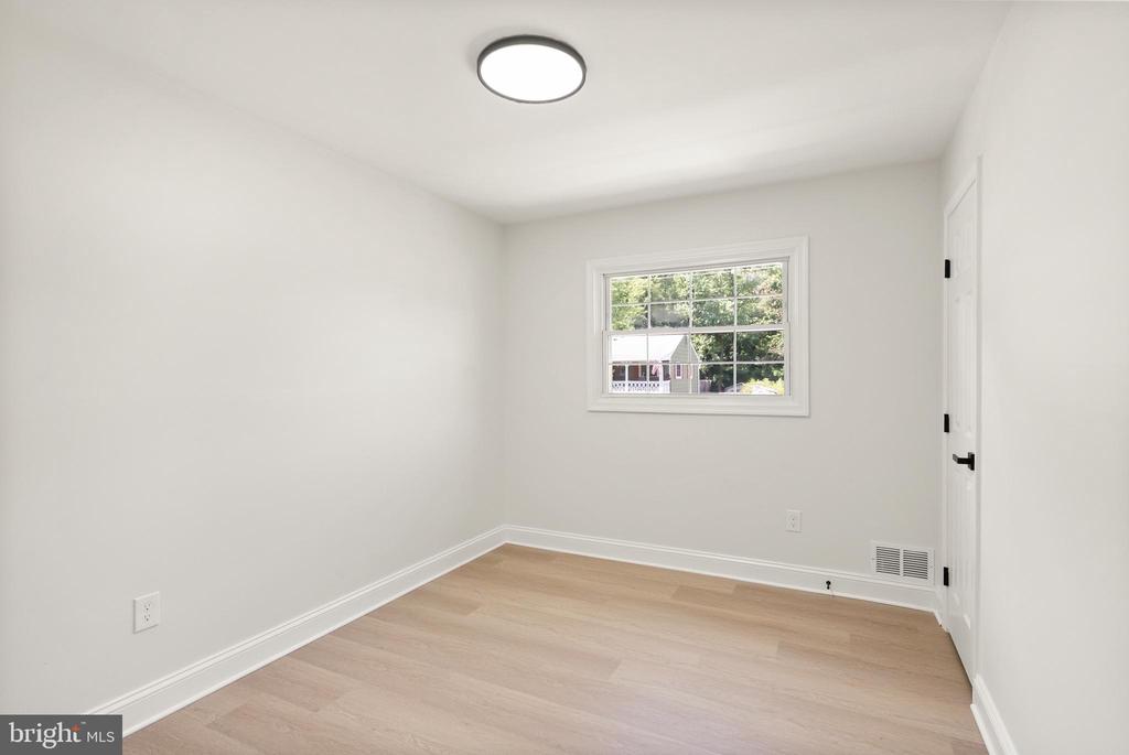 1503 Cecilia Ct