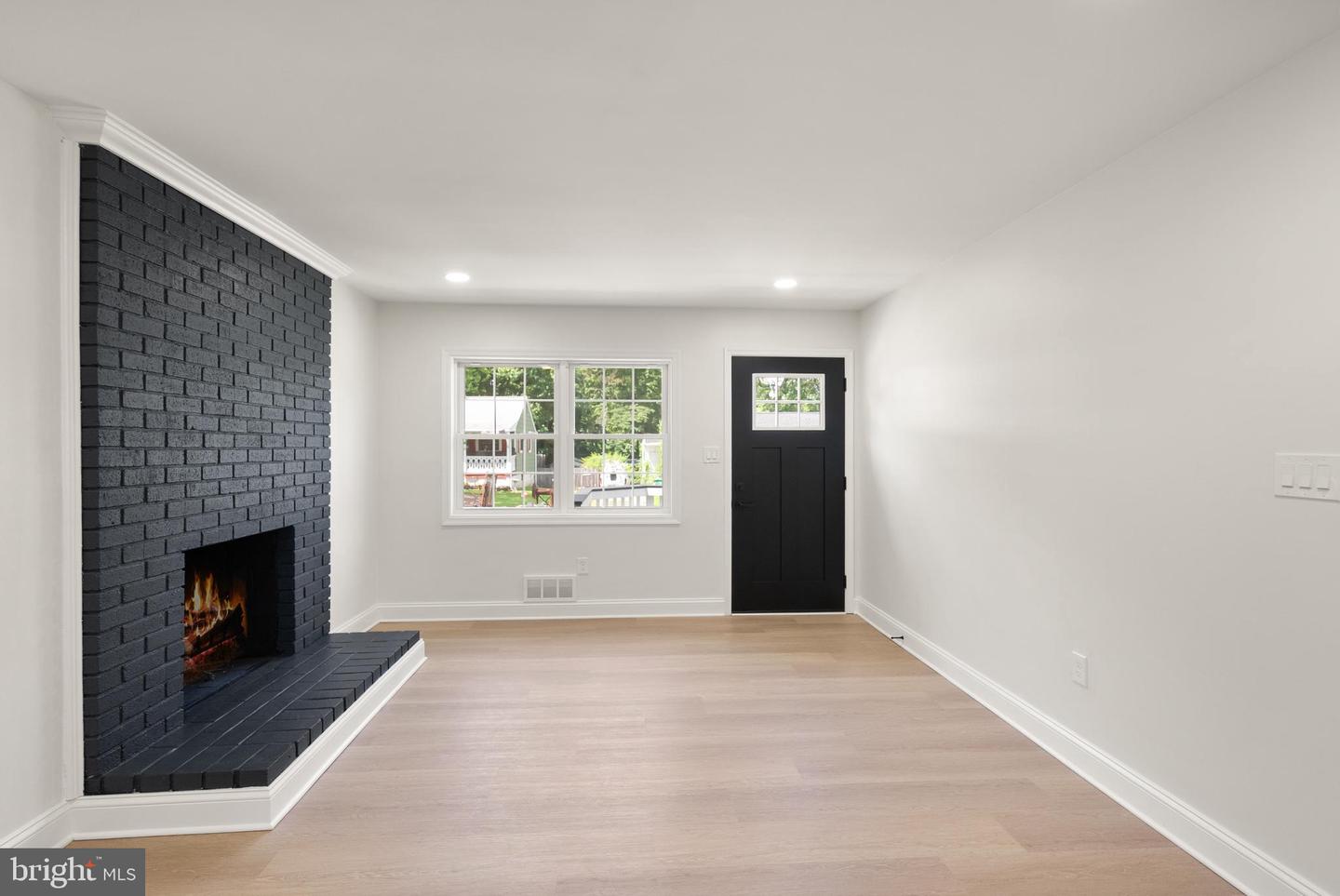 1503 Cecilia Ct