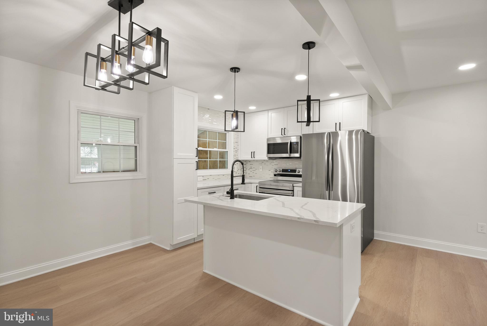 1503 Cecilia Ct
