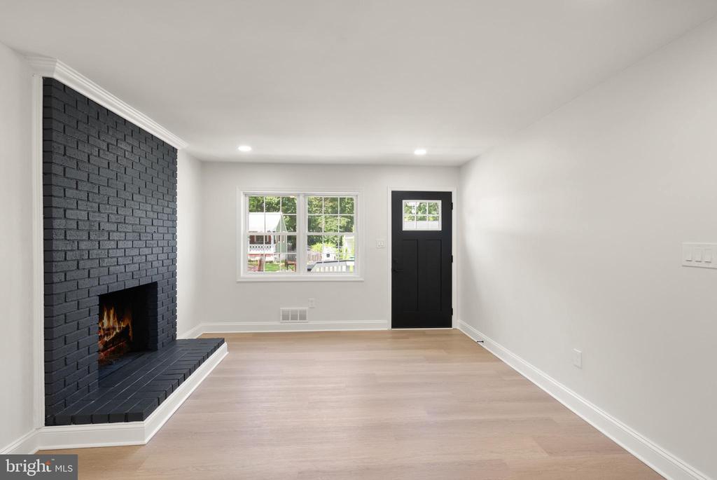 1503 Cecilia Ct
