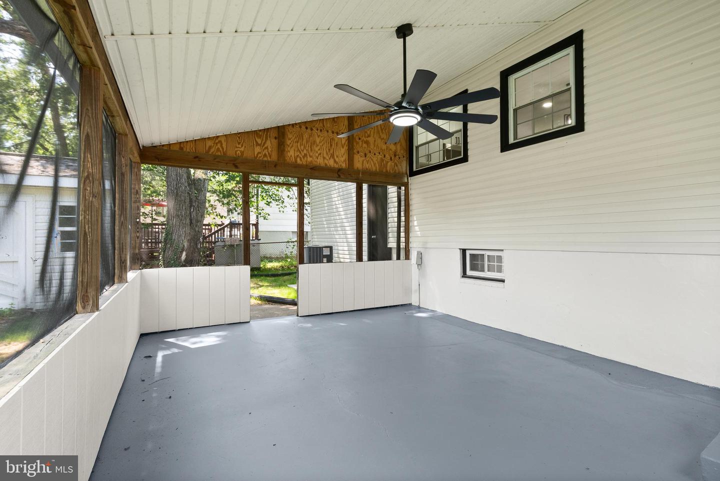 1503 Cecilia Ct