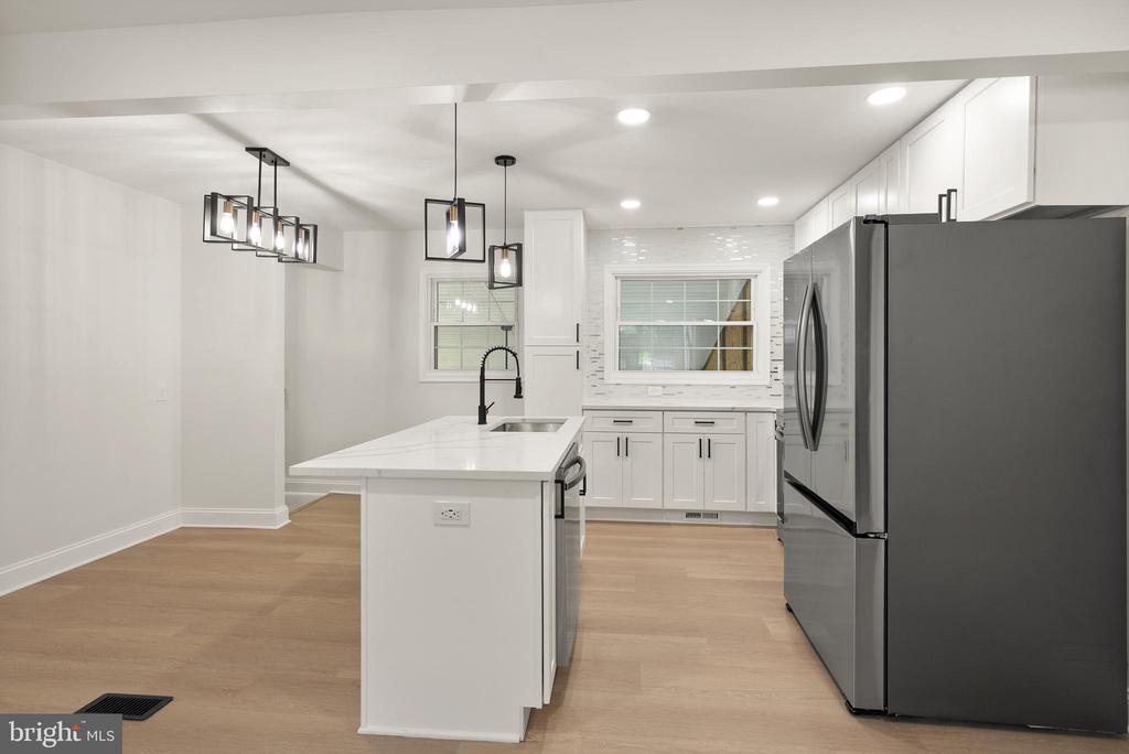1503 Cecilia Ct