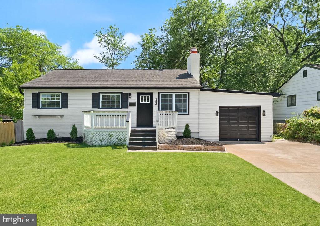 1503 Cecilia Ct