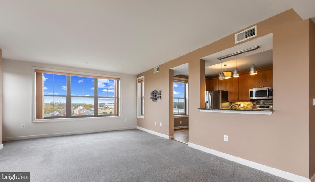 485 HARBOR SIDE STREET 714