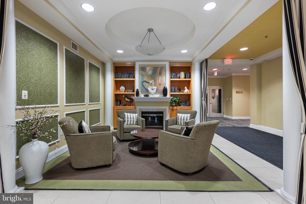 485 HARBOR SIDE STREET 714