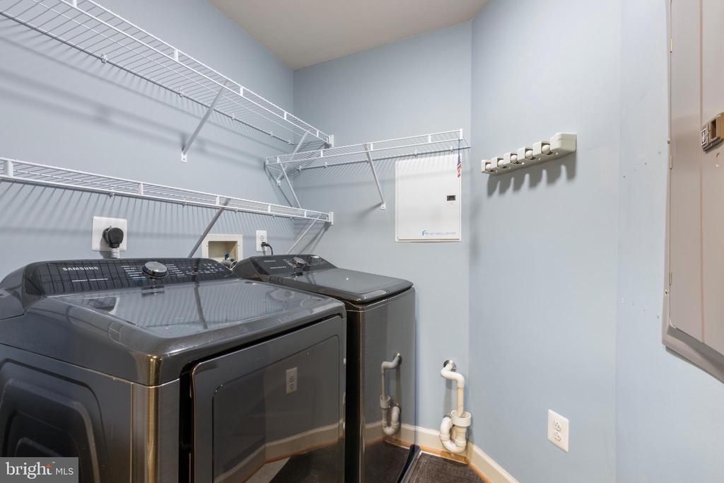 485 HARBOR SIDE STREET 714