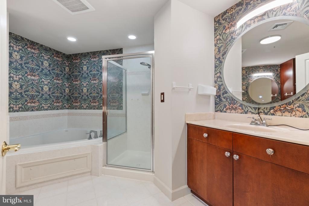 485 HARBOR SIDE STREET 714