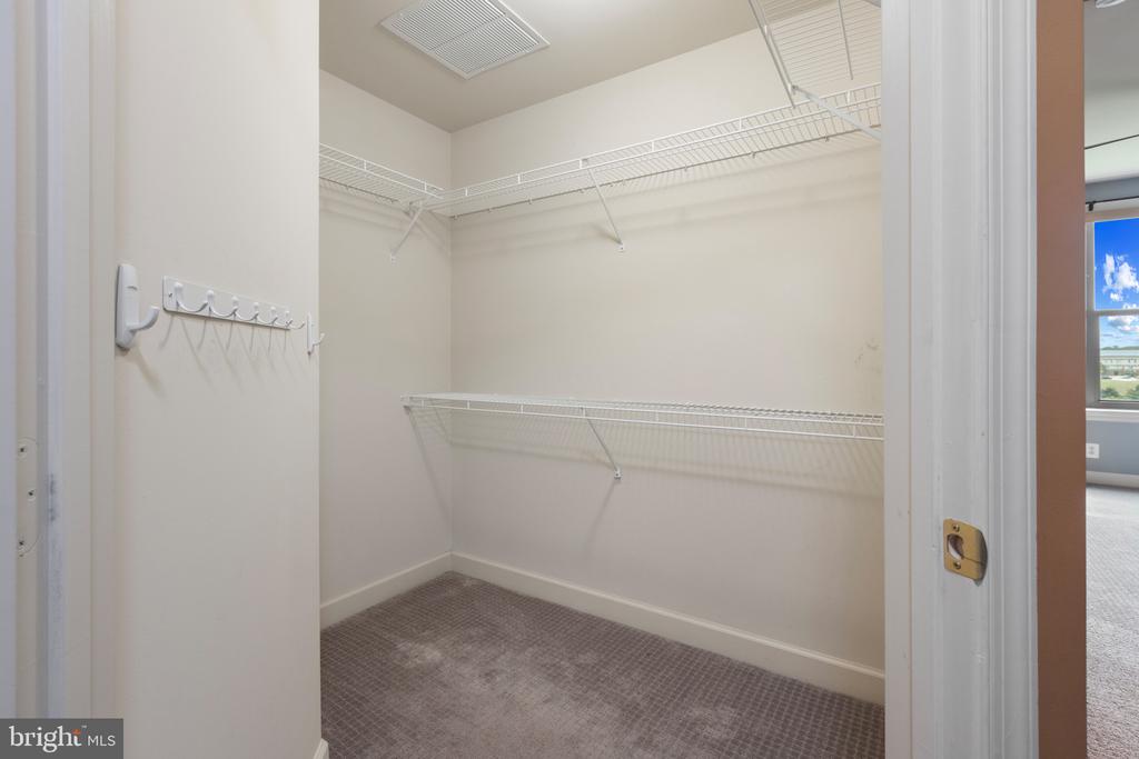 485 HARBOR SIDE STREET 714