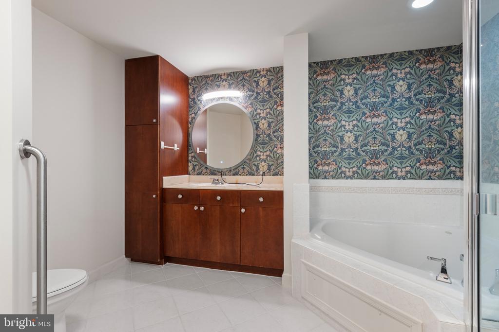 485 HARBOR SIDE STREET 714