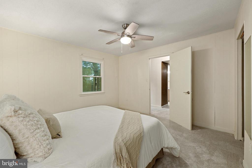 12220 REDWOOD COURT