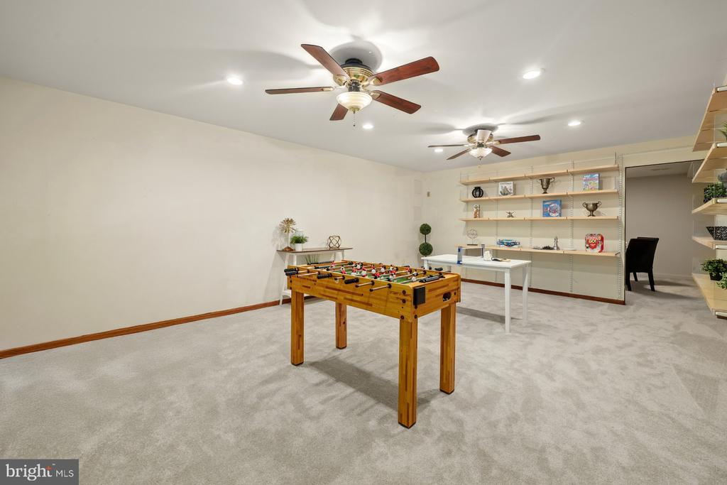 12220 REDWOOD COURT