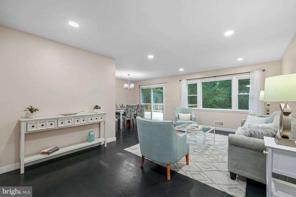 12220 REDWOOD COURT
