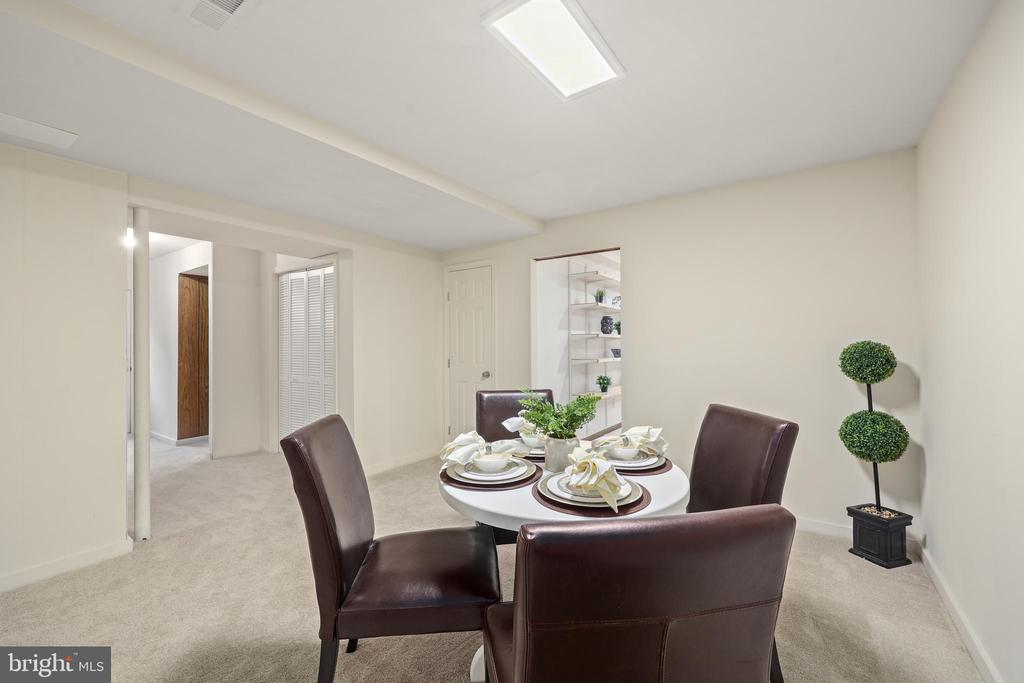 12220 REDWOOD COURT