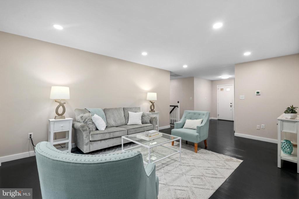 12220 REDWOOD COURT