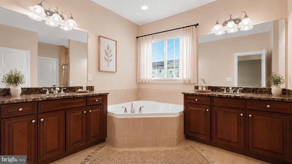 5520 GRACELYN COURT