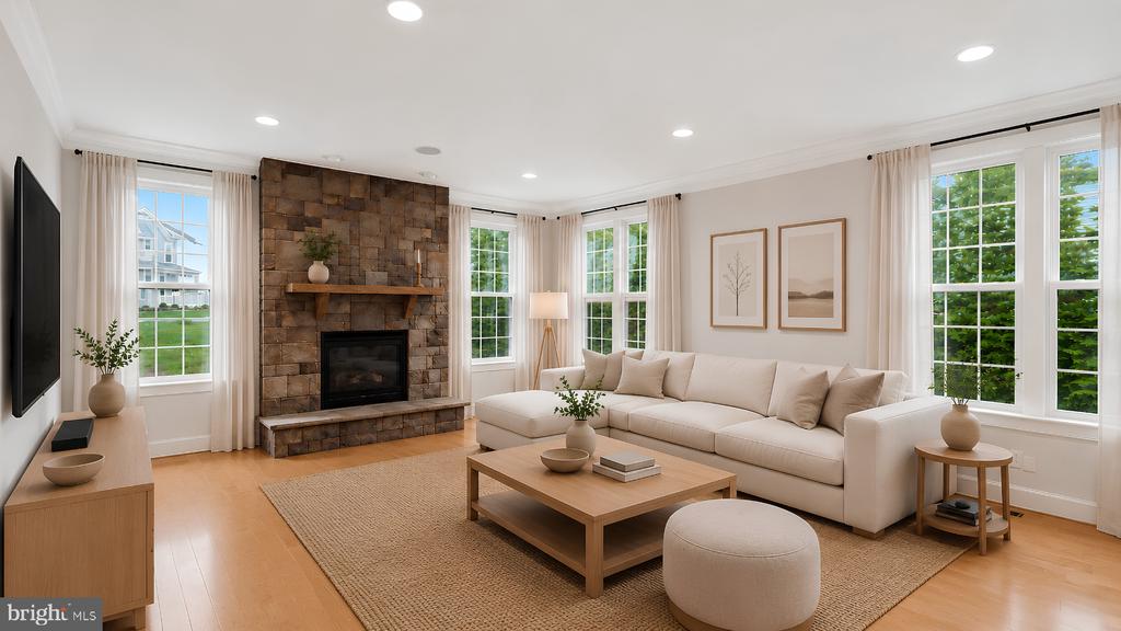 5520 GRACELYN COURT