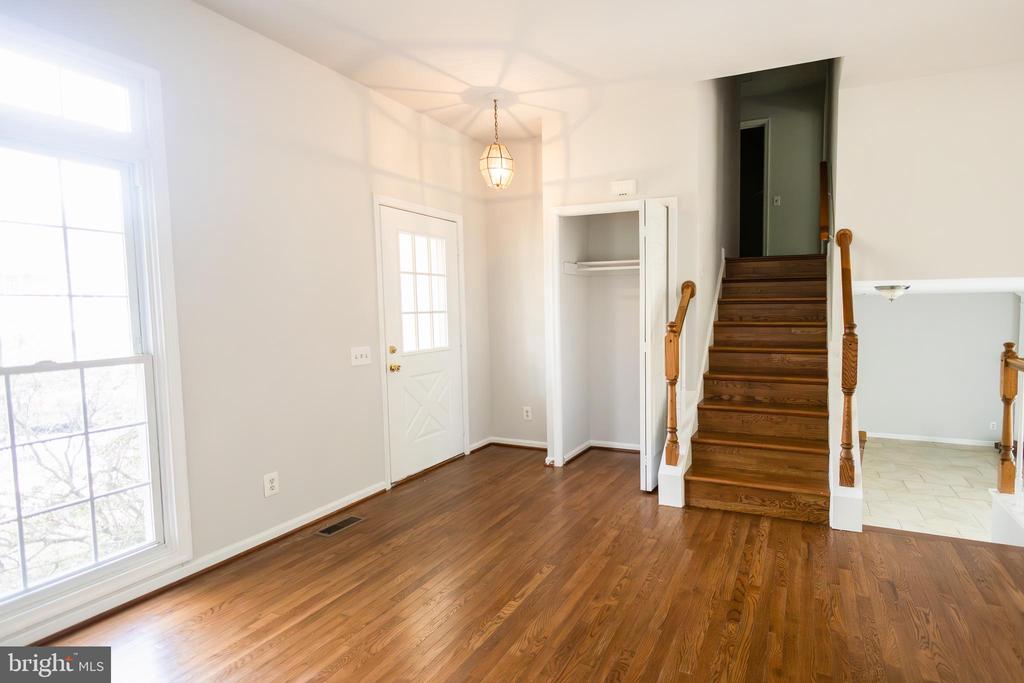 5810 CASCADE DRIVE