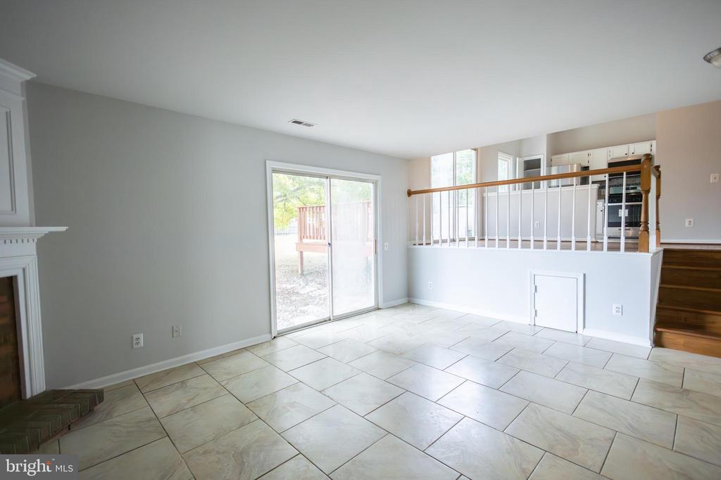 5810 CASCADE DRIVE