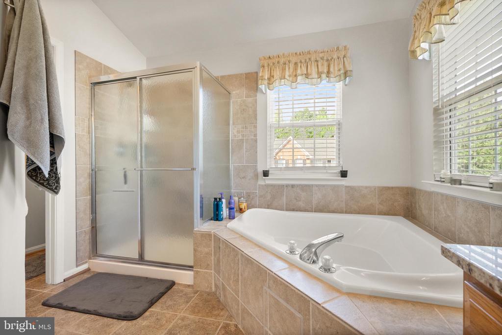 14 Westchester Ct