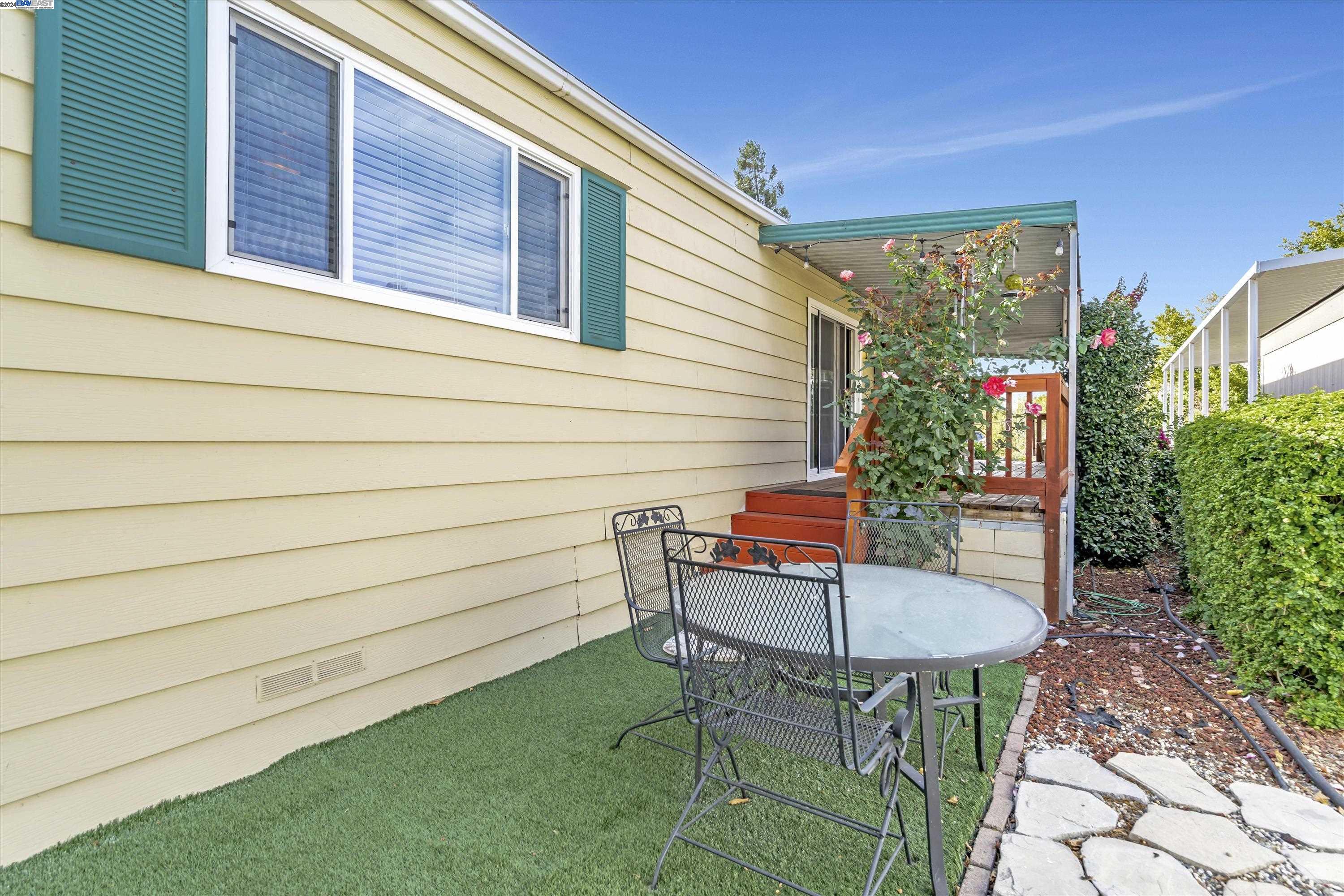 3263 Vineyard Ave # 62