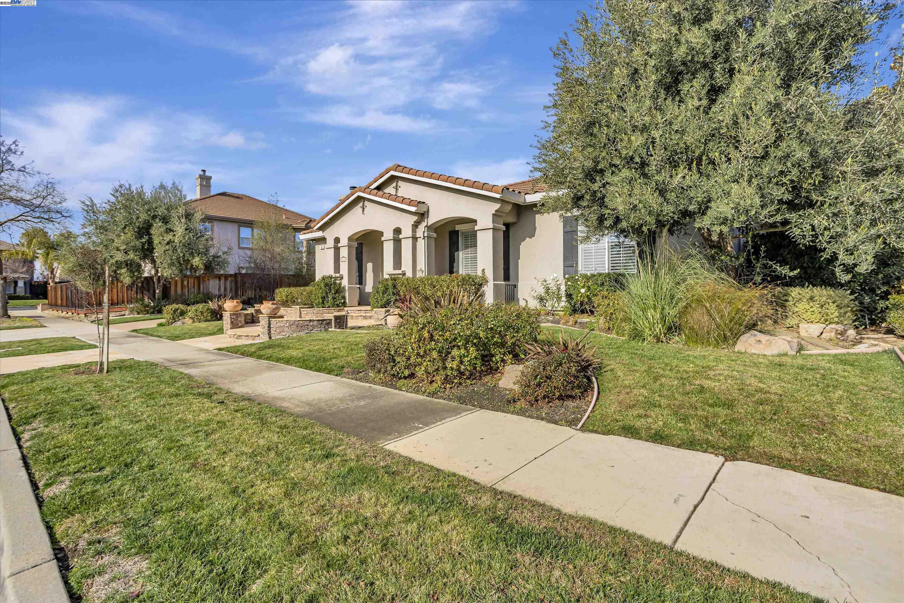 26 Raccolio Way