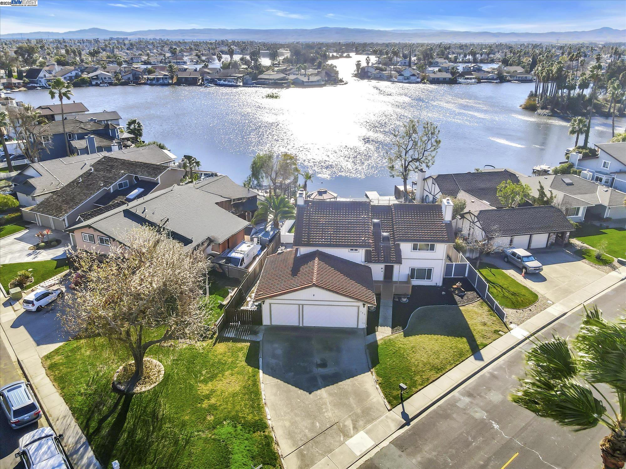 725 Discovery Bay Blvd