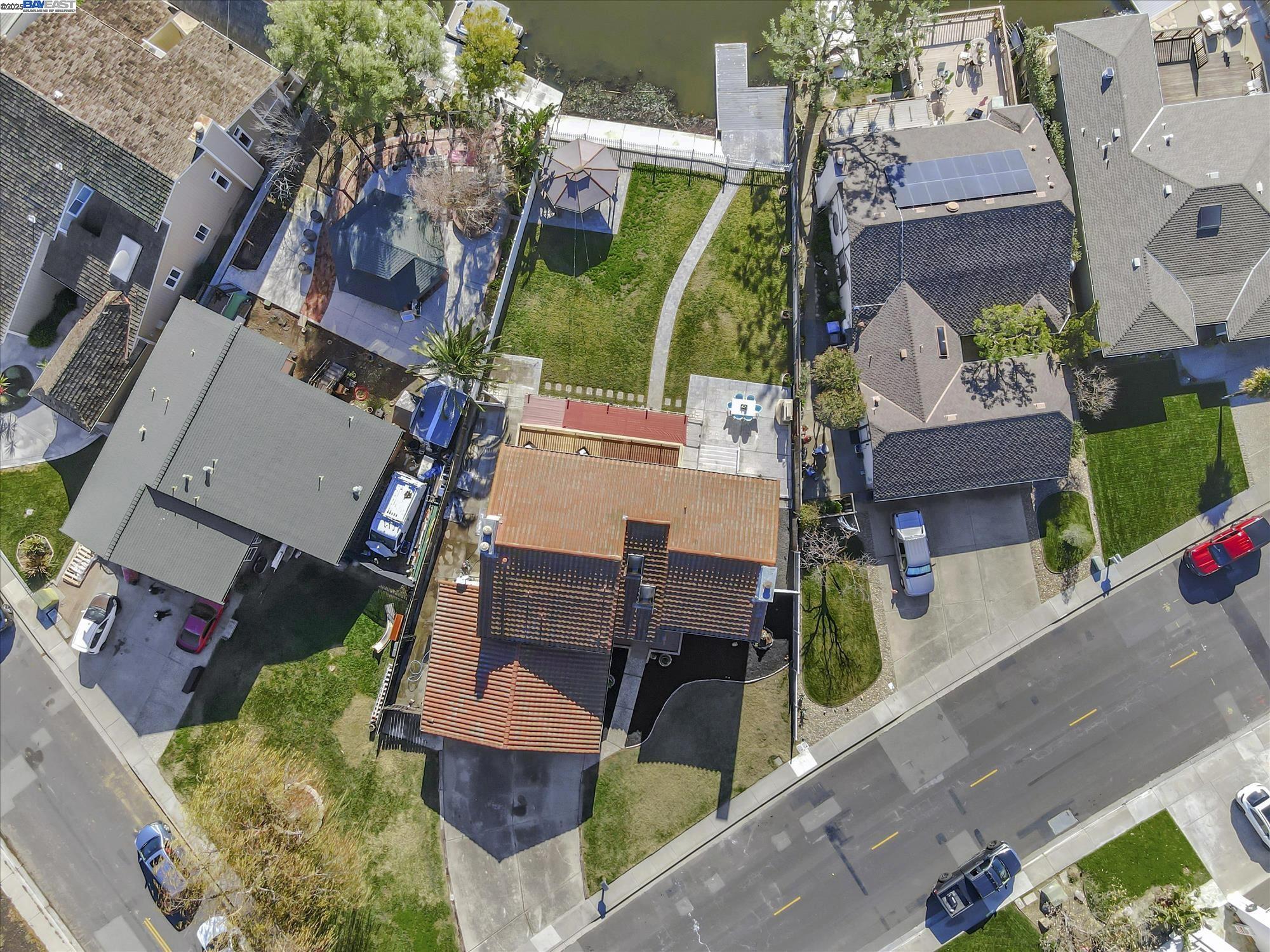 725 Discovery Bay Blvd