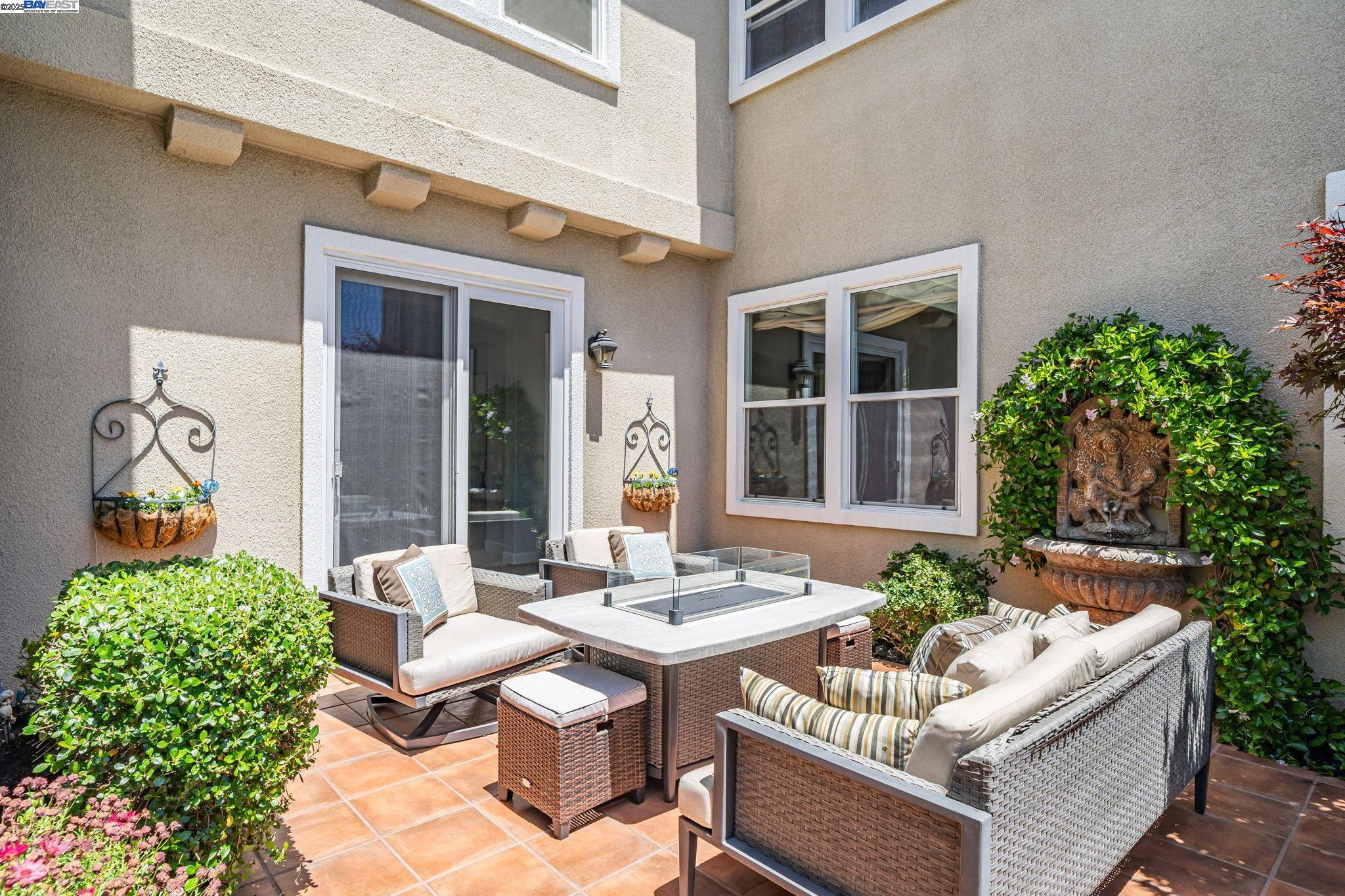 1591 Aria Ct