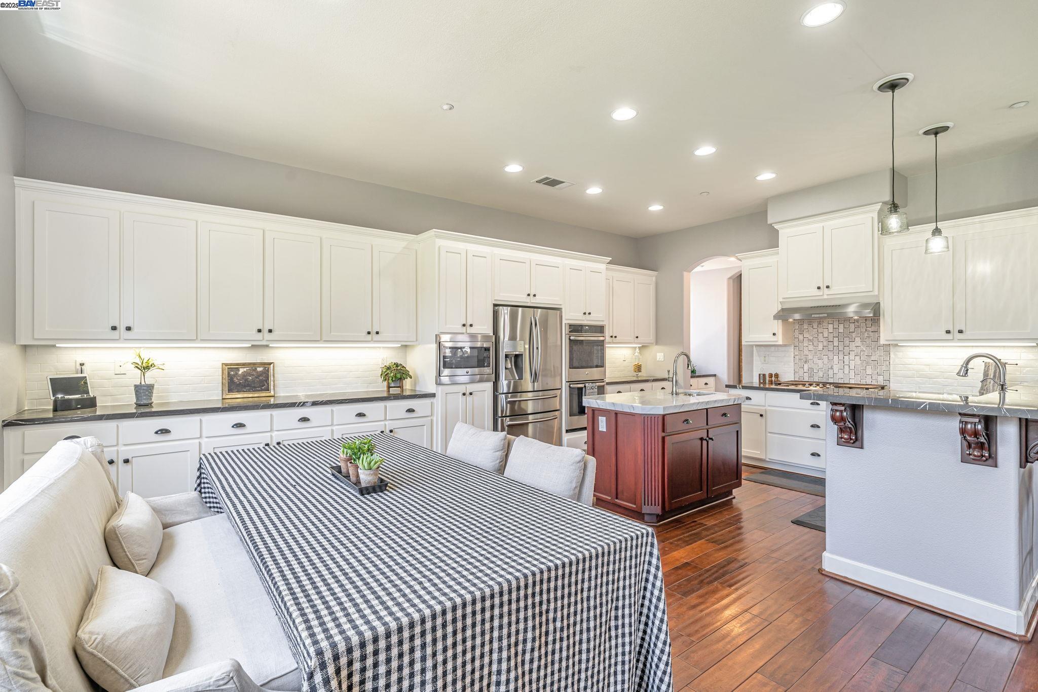 1591 Aria Ct