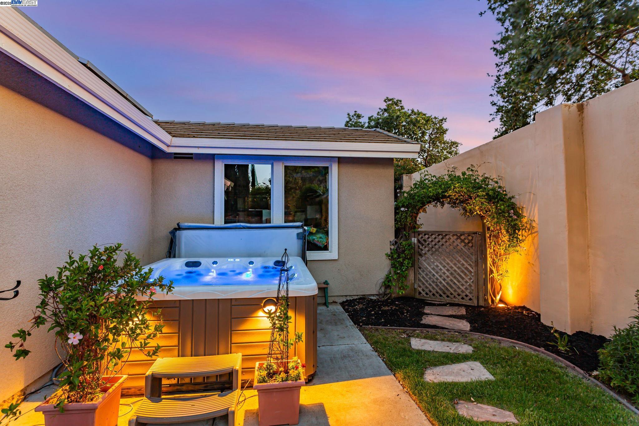 1591 Aria Ct