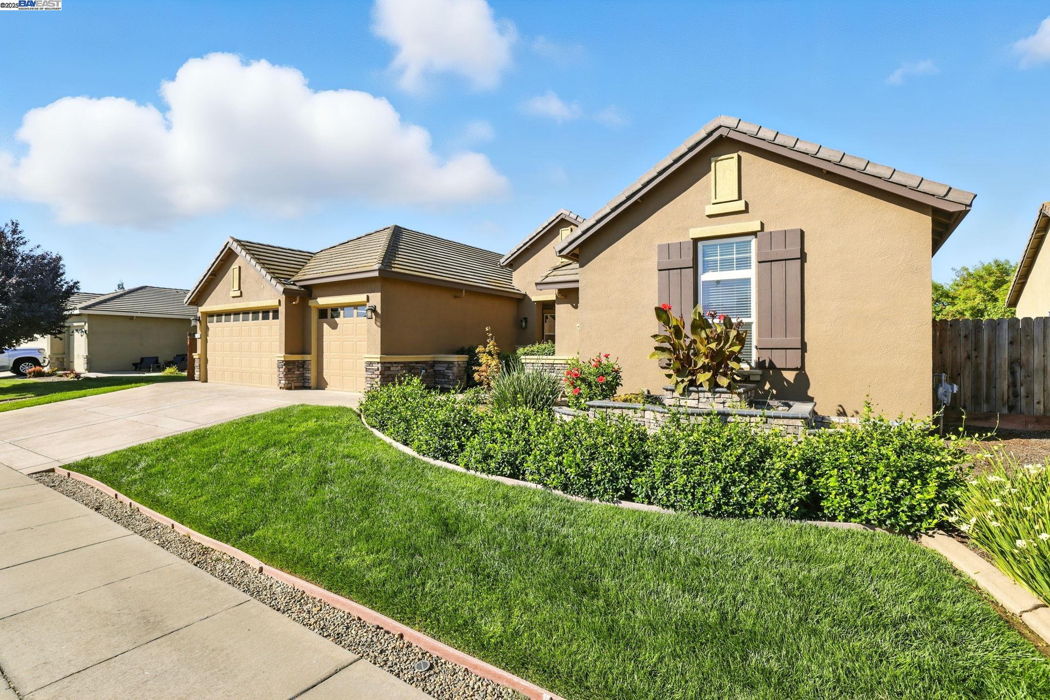 760 Griffey Way