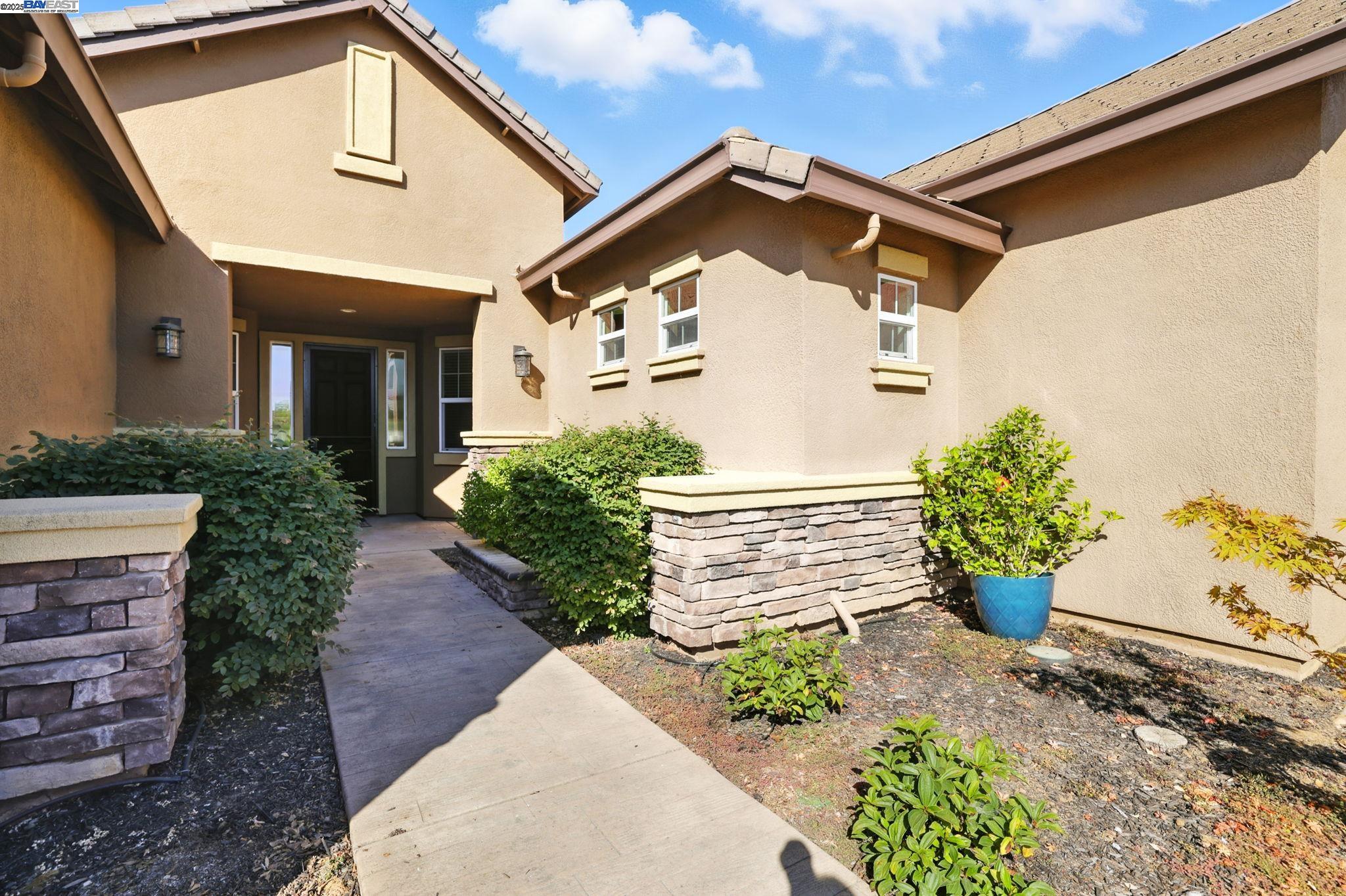 760 Griffey Way