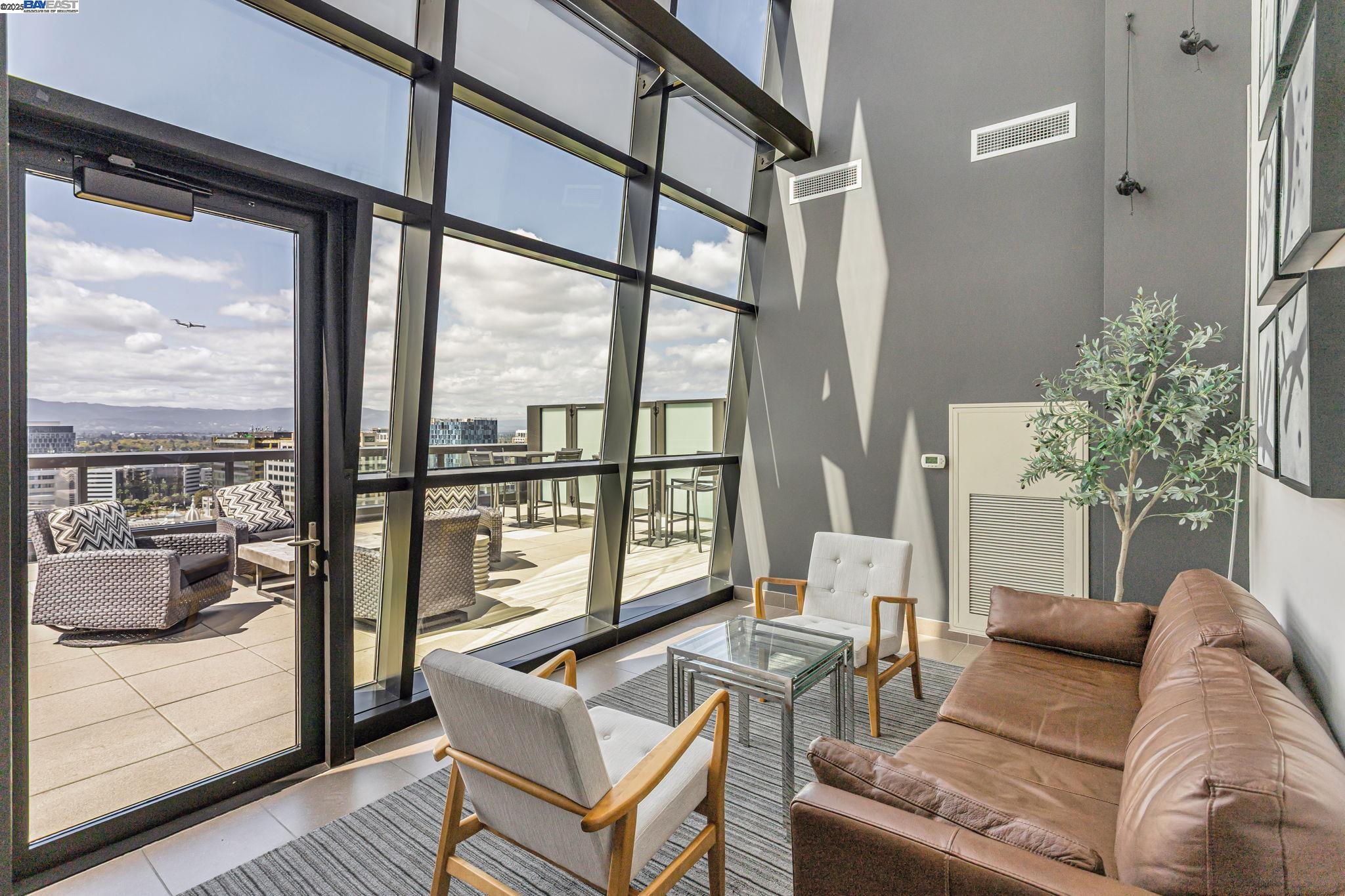 88 E San Fernando St # 804