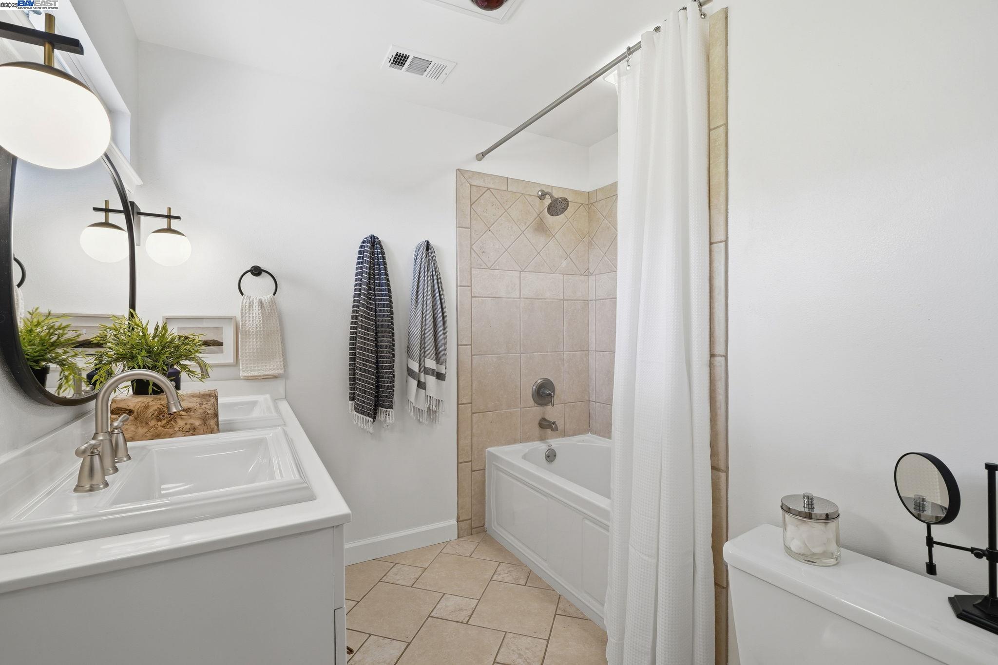 393 Lloyd St, Livermore