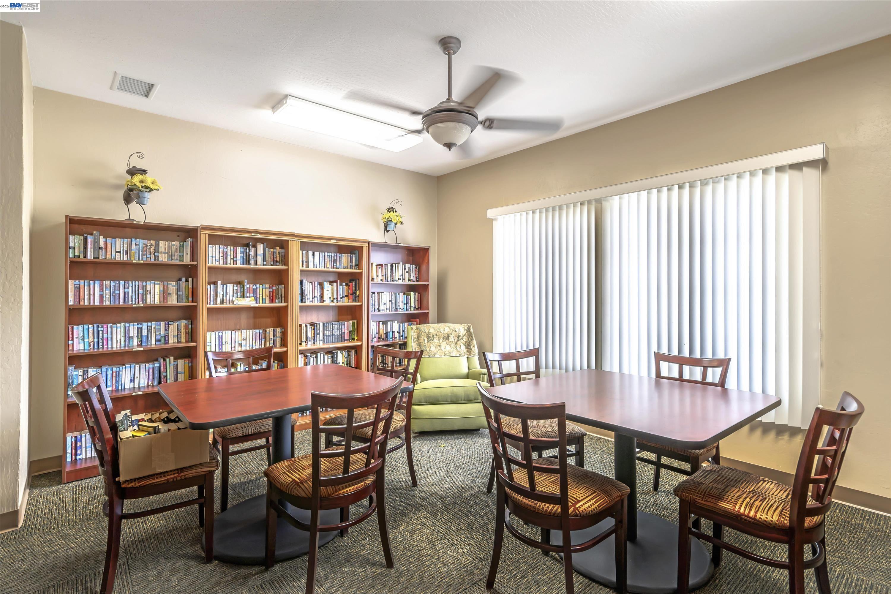 3263 Vineyard Ave # 62