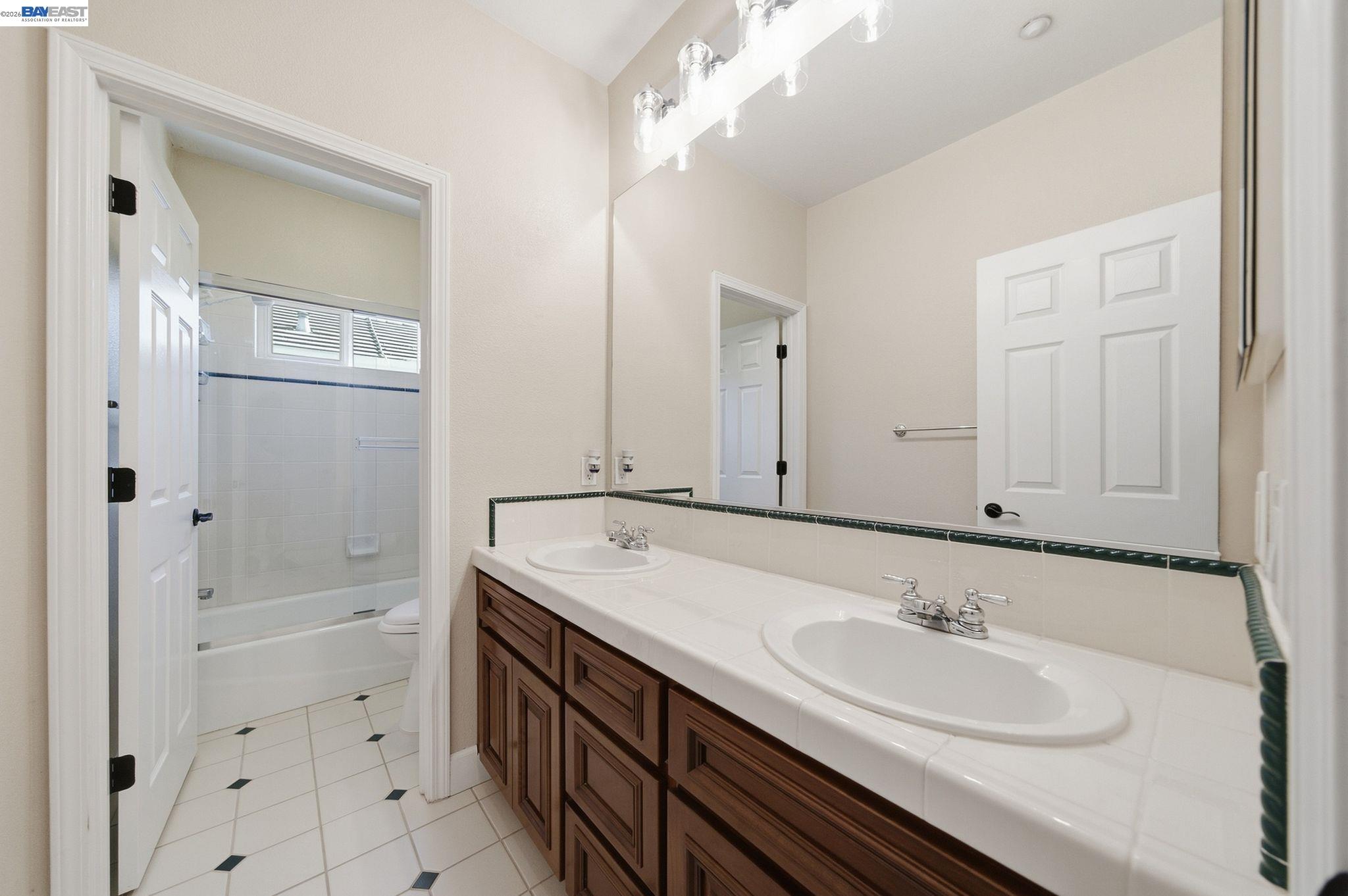 1579 Aria Ct