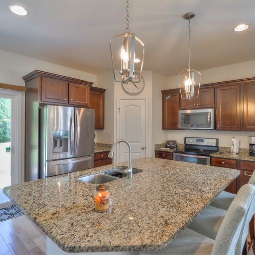 2634 Miranda Dr