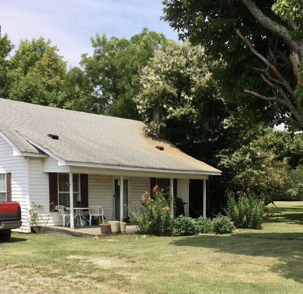 341 Woods Rd